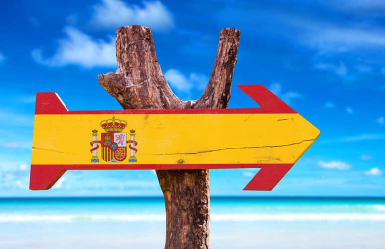 spain arrow wood beach